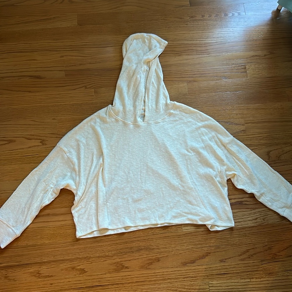 American Eagle White Sweater/Hoodie. Size S